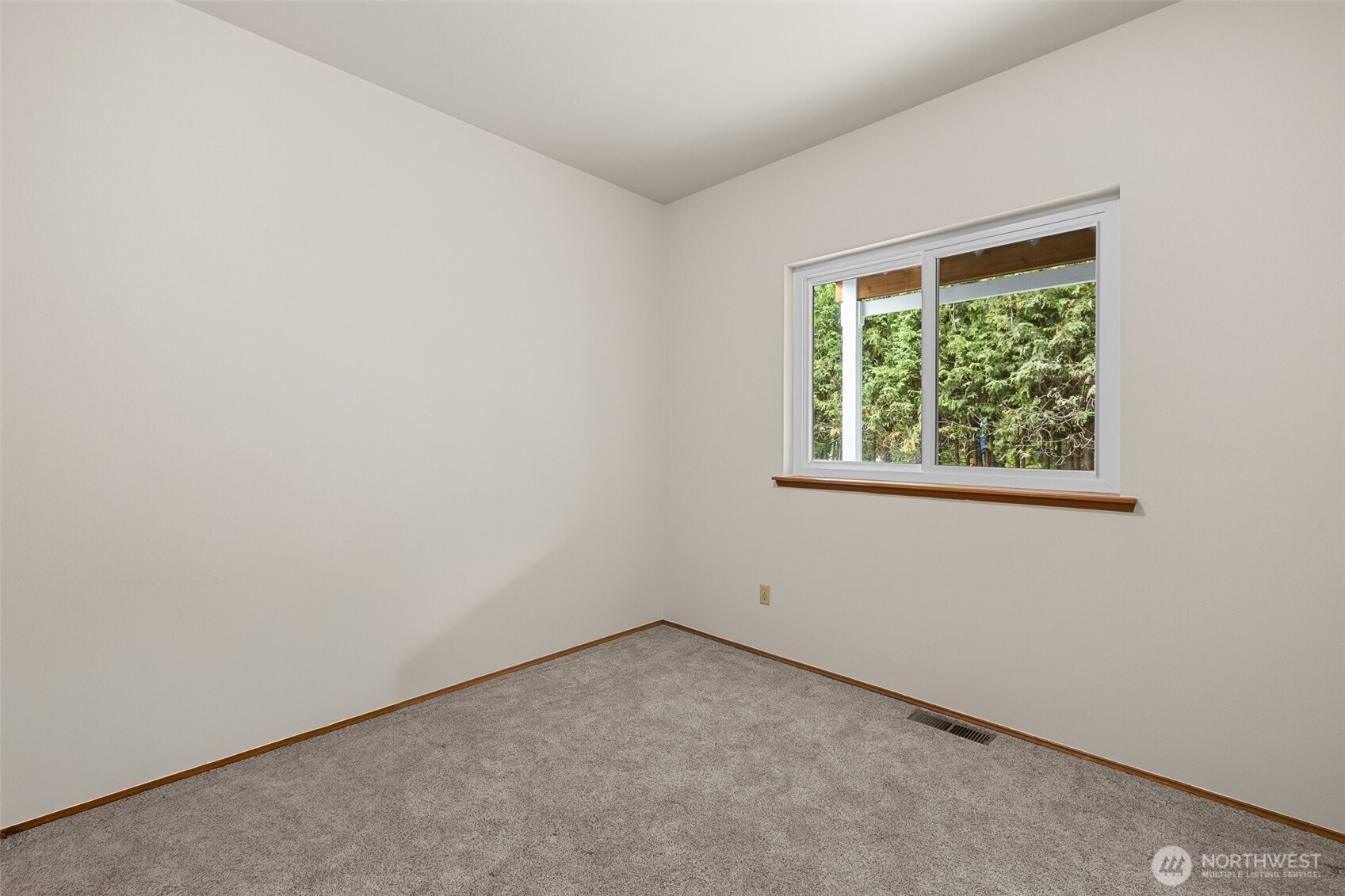 724 Hull Avenue Property Photo 35