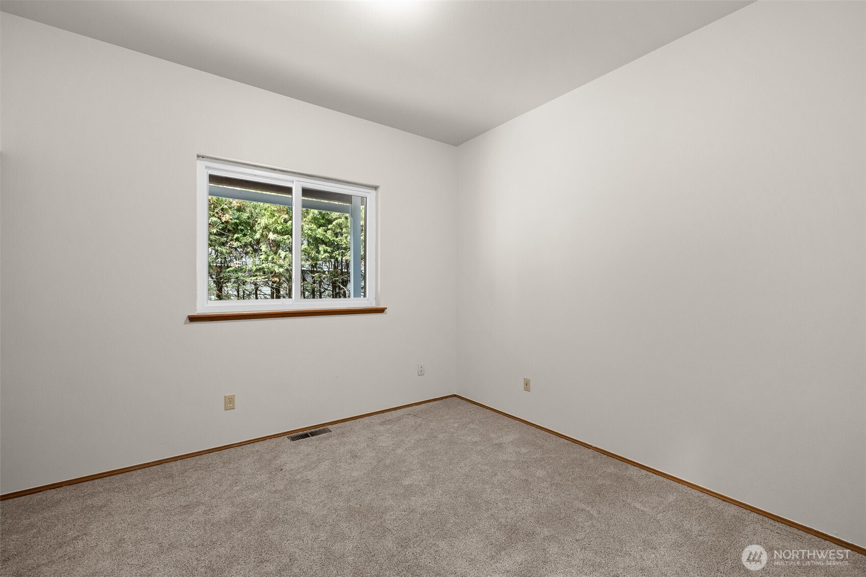 724 Hull Avenue Property Photo 36