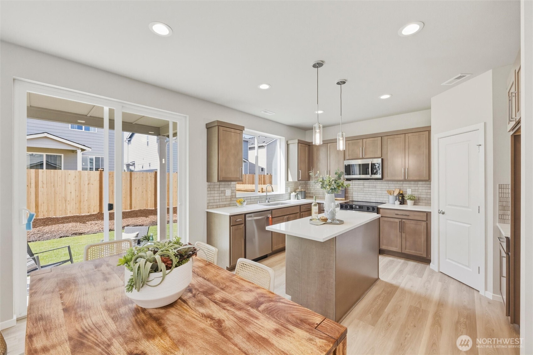 4512 Cirque (lot 45) Street Property Photo 4