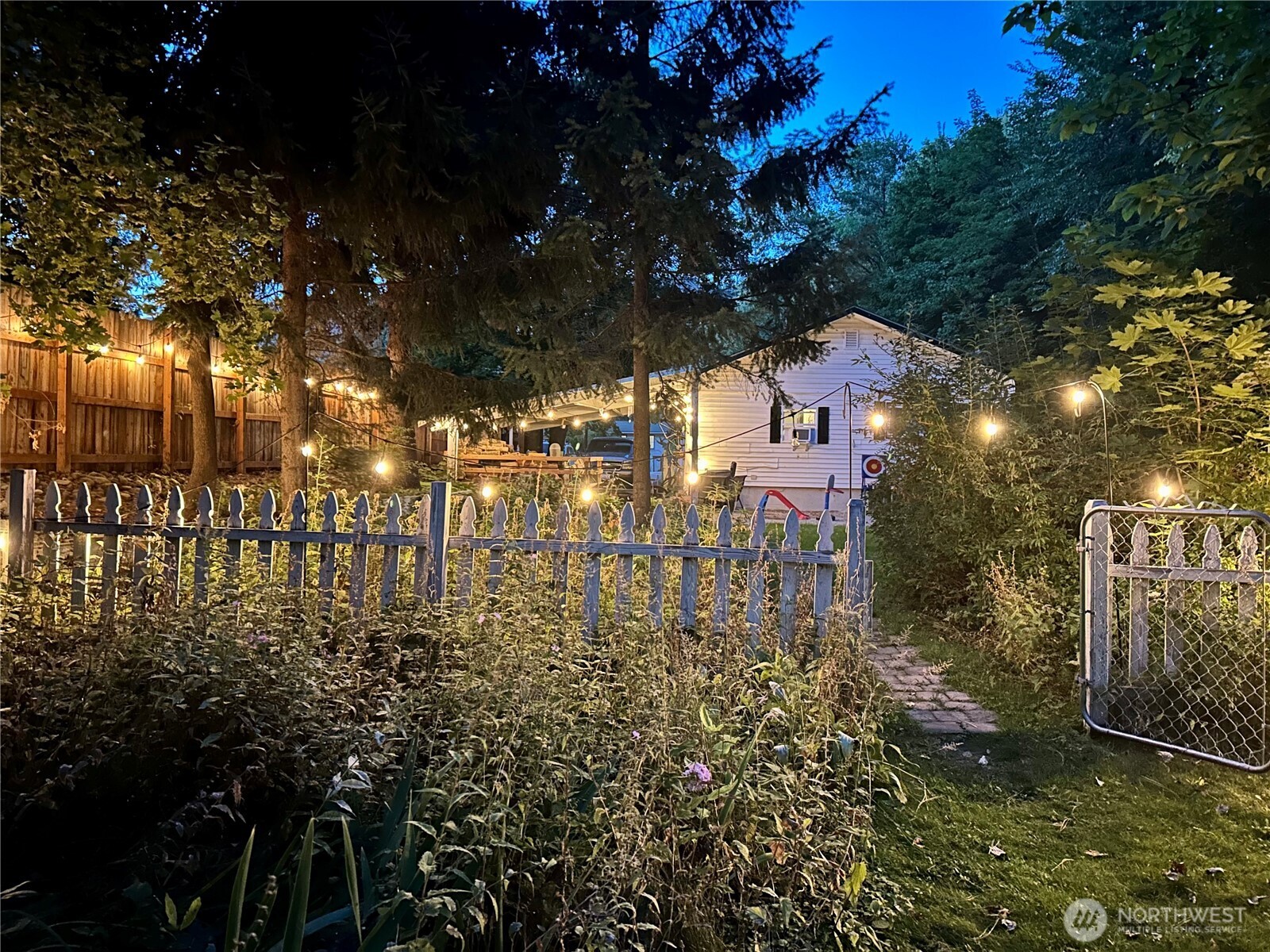 300 Pioneer Avenue Property Photo 5