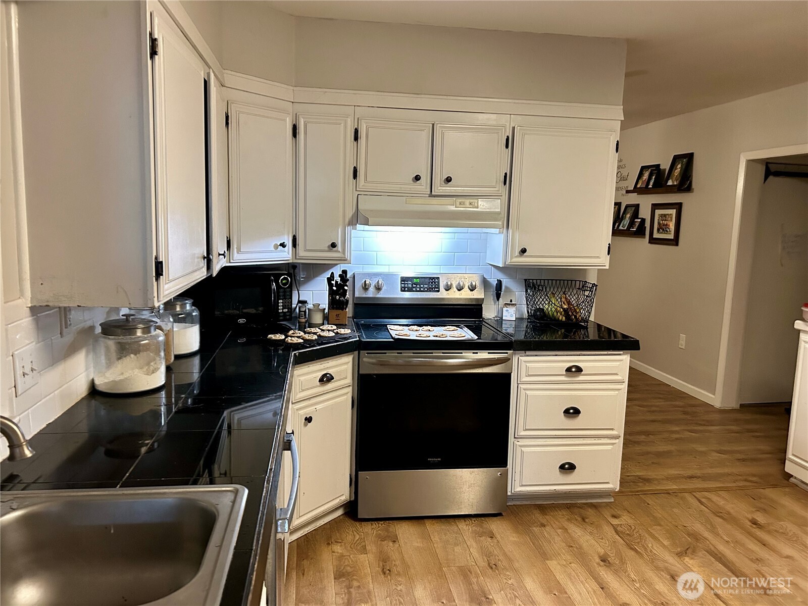 300 Pioneer Avenue Property Photo 20