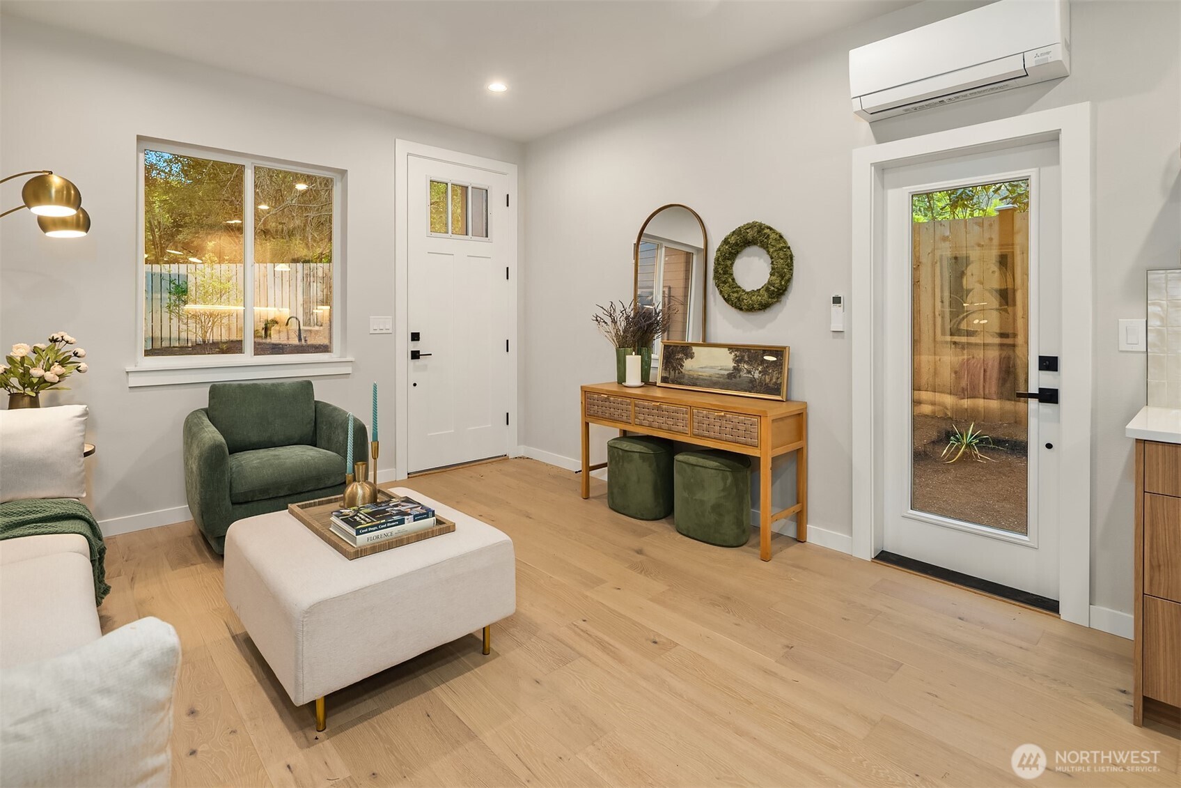 10041 38th Avenue Property Photo 6