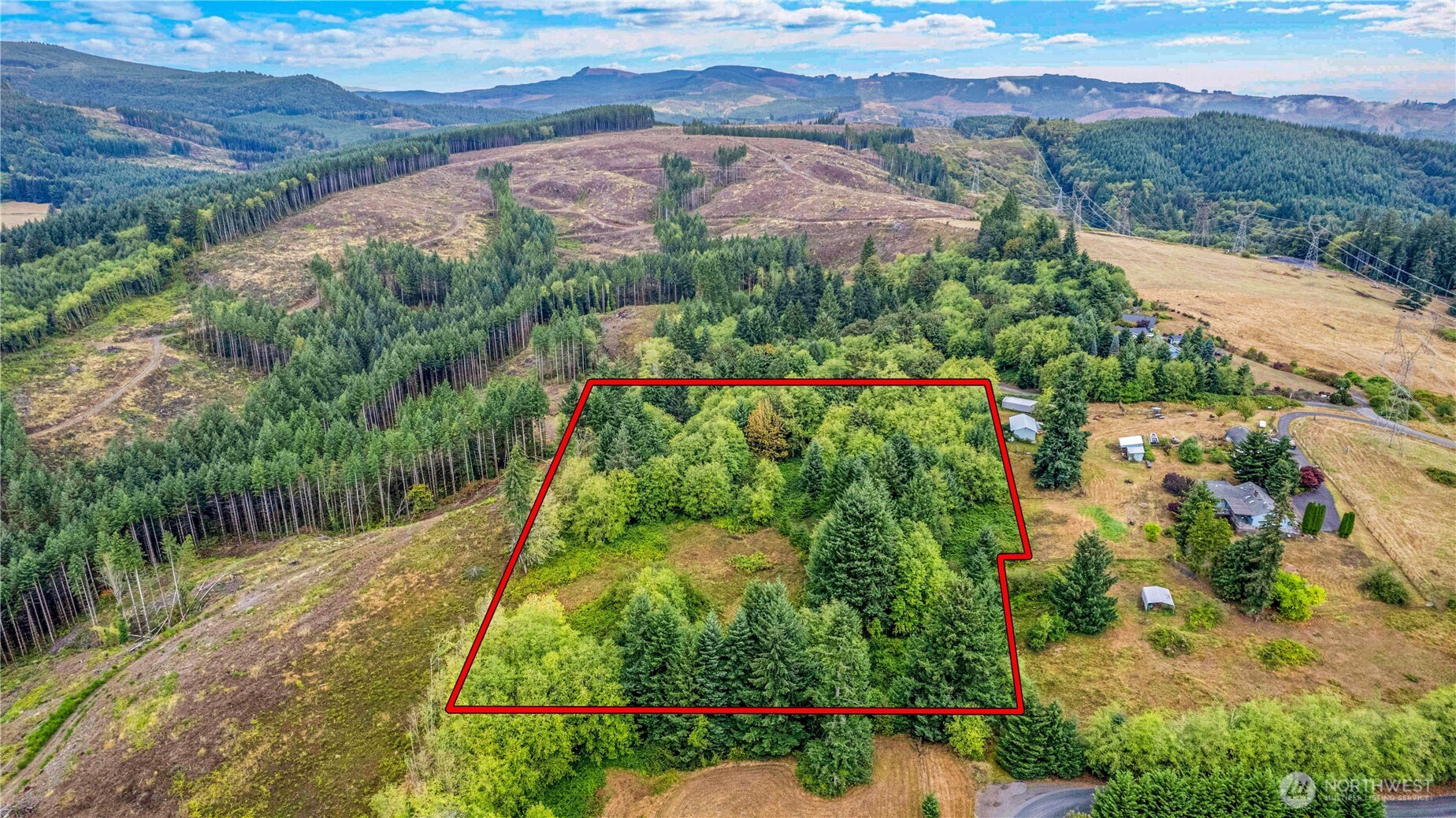176 Flyaway Road Property Photo 4