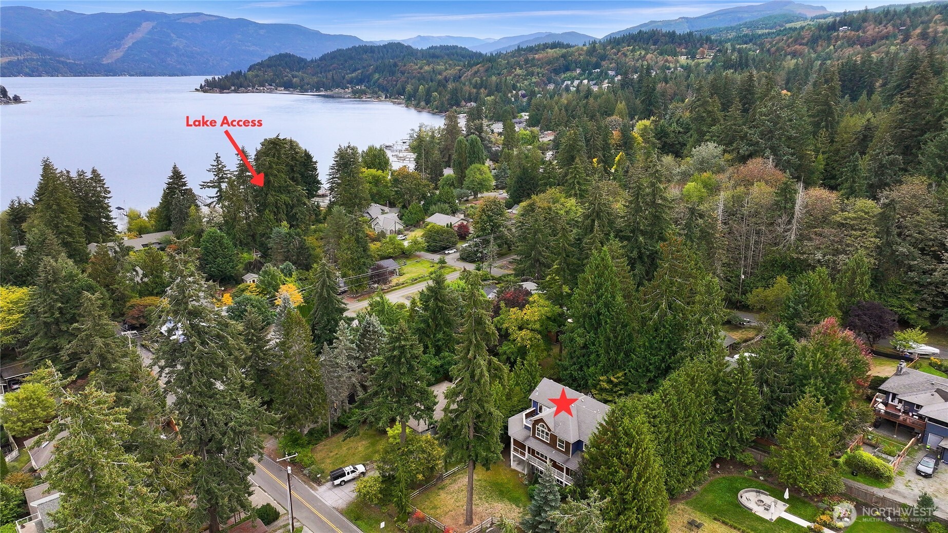 4618 Lakeway Drive Property Photo 4