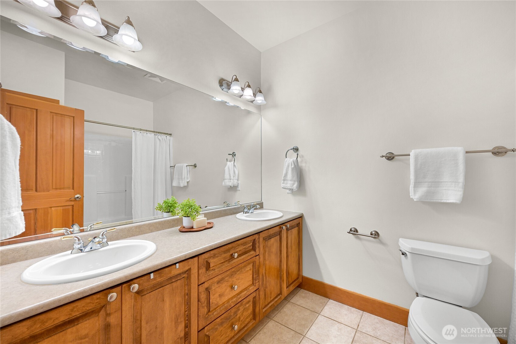 4618 Lakeway Drive Property Photo 23