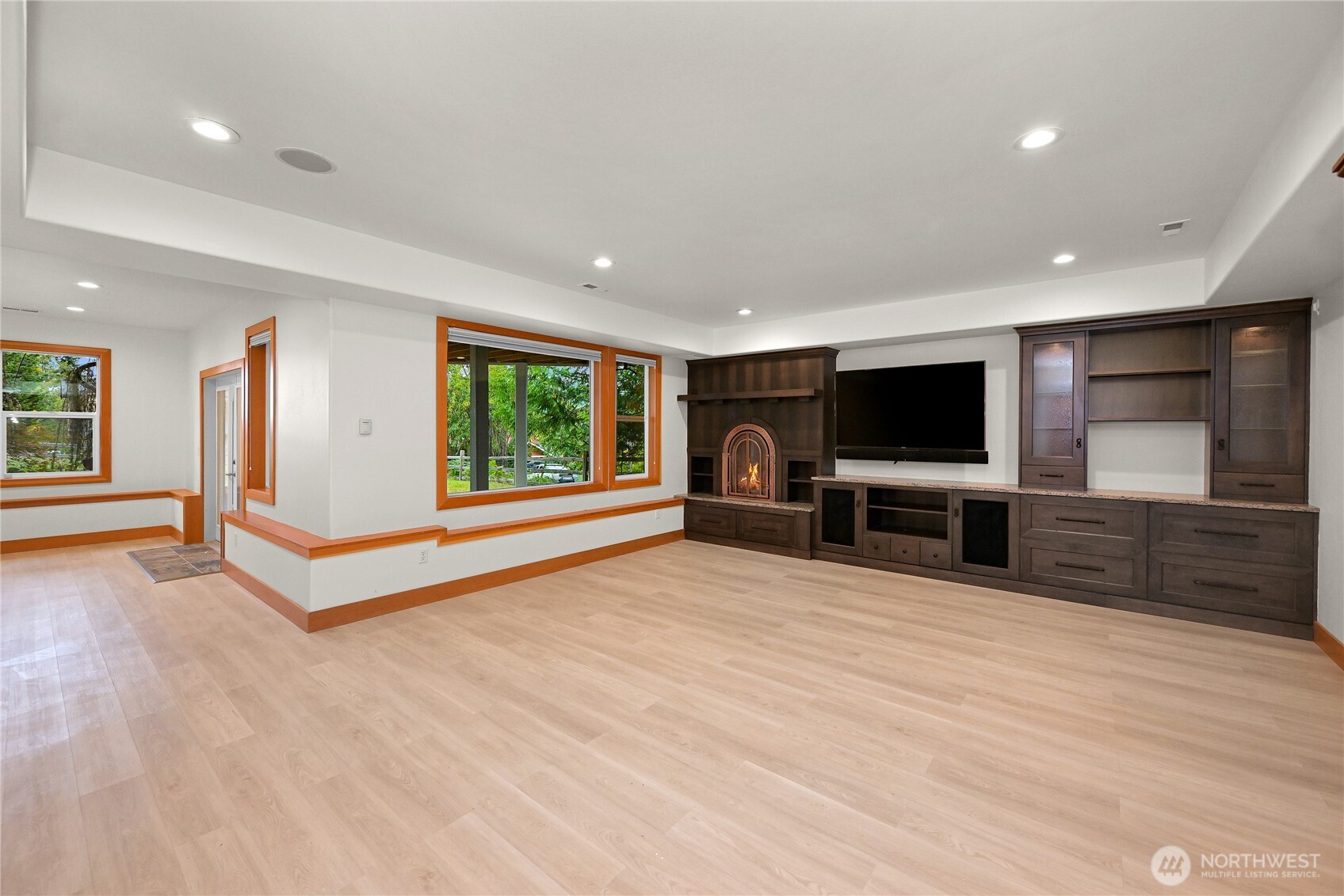 4618 Lakeway Drive Property Photo 25