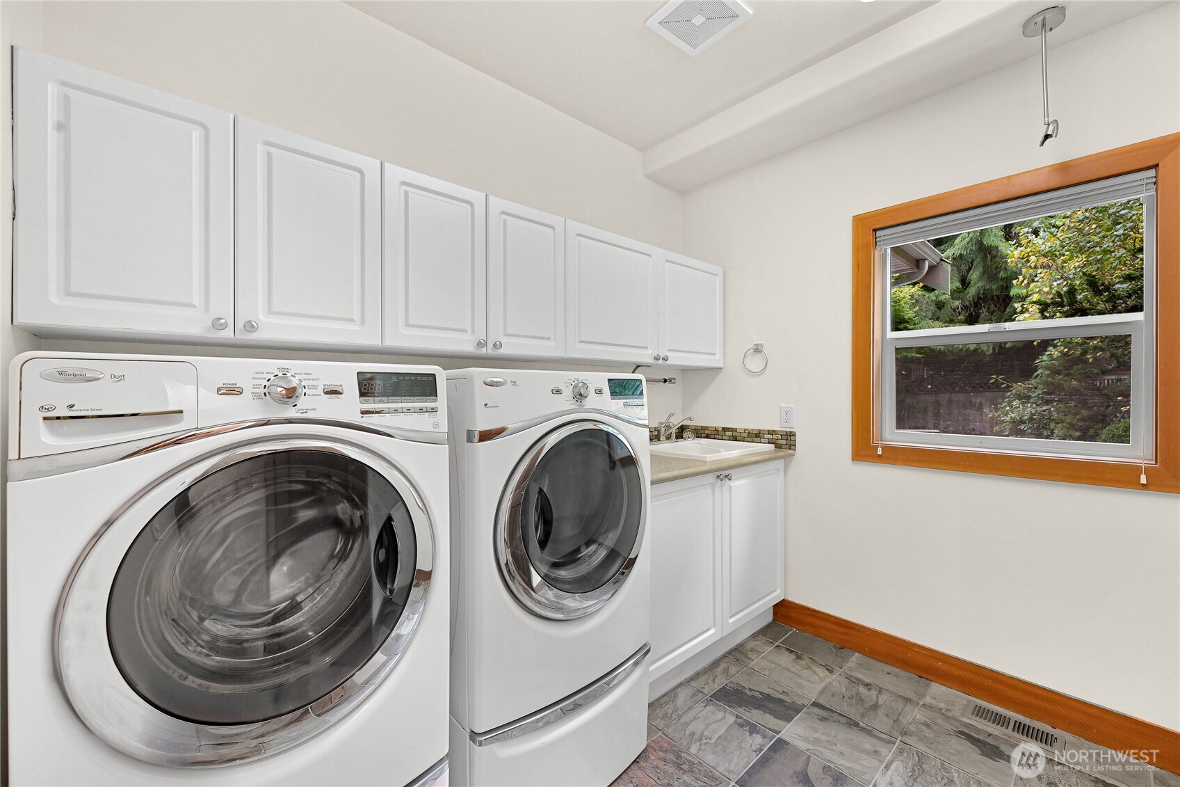 4618 Lakeway Drive Property Photo 30