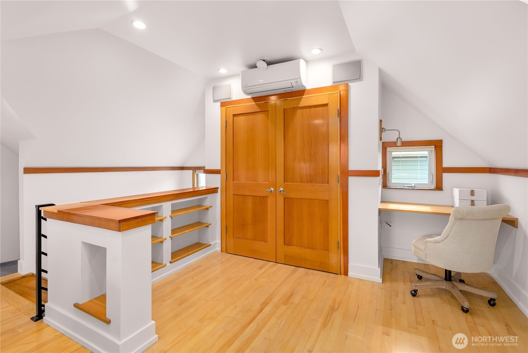 529 Avenue C Property Photo 21