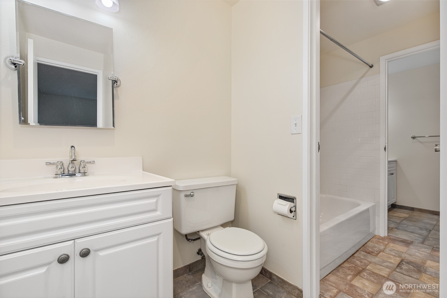 4501 Grandview Drive T313 Property Photo 11