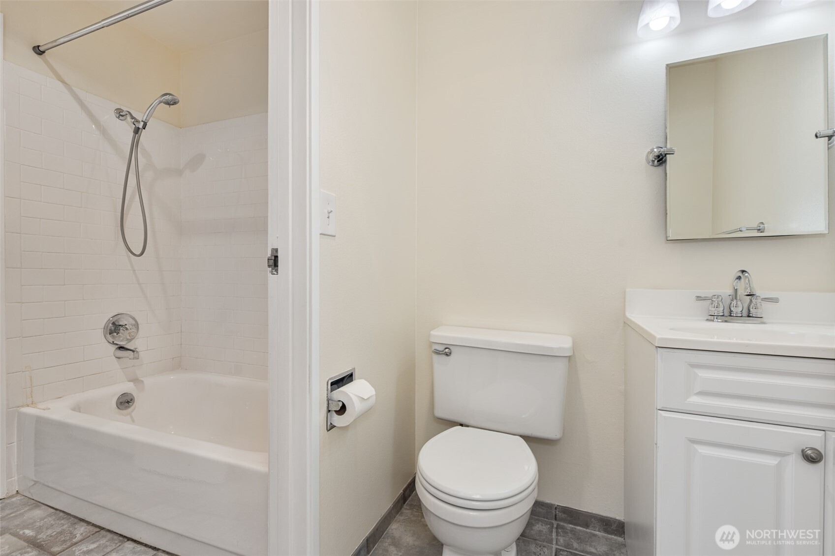 4501 Grandview Drive T313 Property Photo 12
