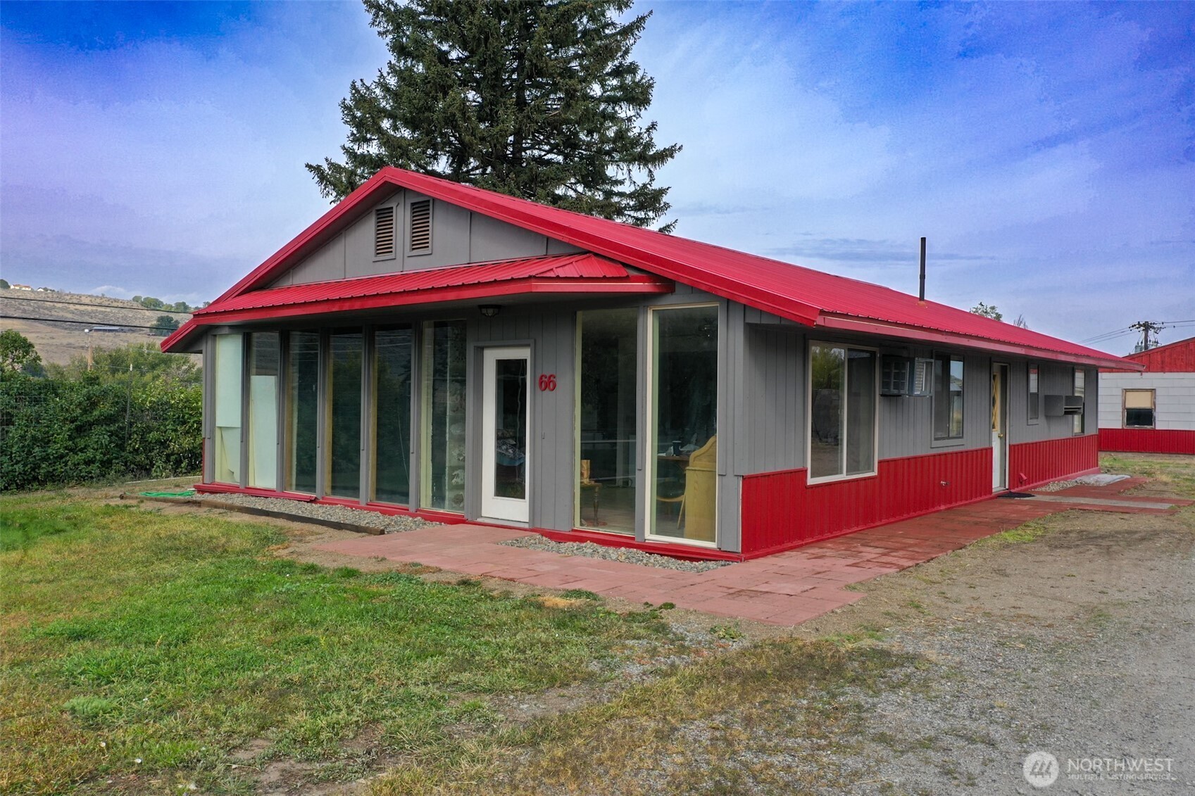 66 State Frontage Road Property Photo 2