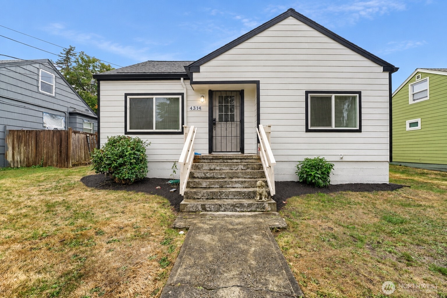 4314 E C St Property Photo 1