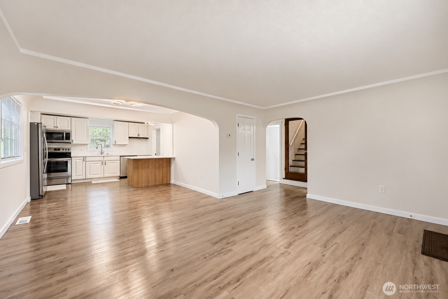 4314 E C St Property Photo 5
