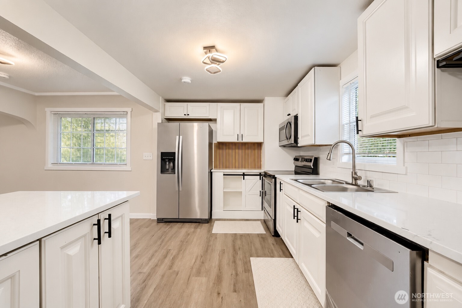 4314 E C St Property Photo 8