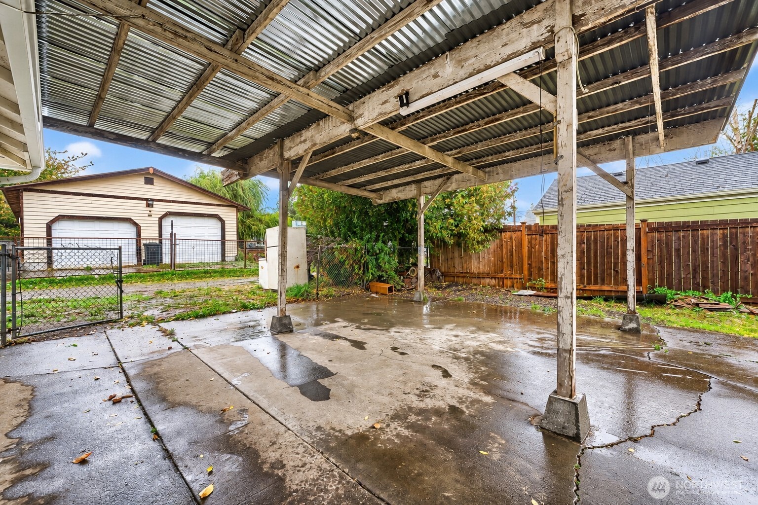 4314 E C St Property Photo 23