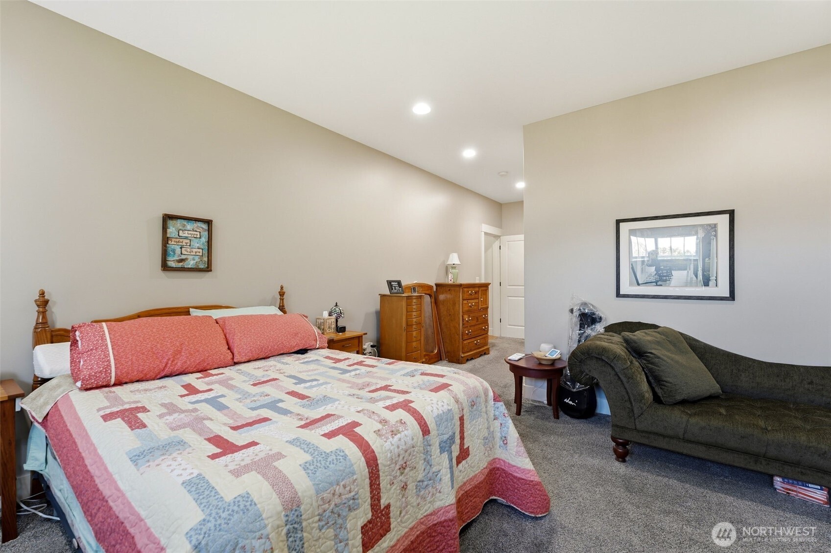 913 Christopher Lane Property Photo 17