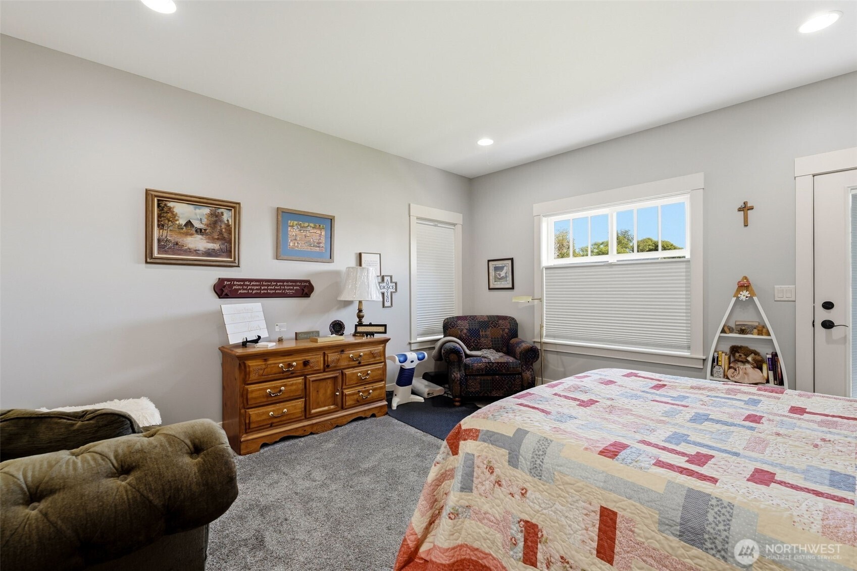 913 Christopher Lane Property Photo 18