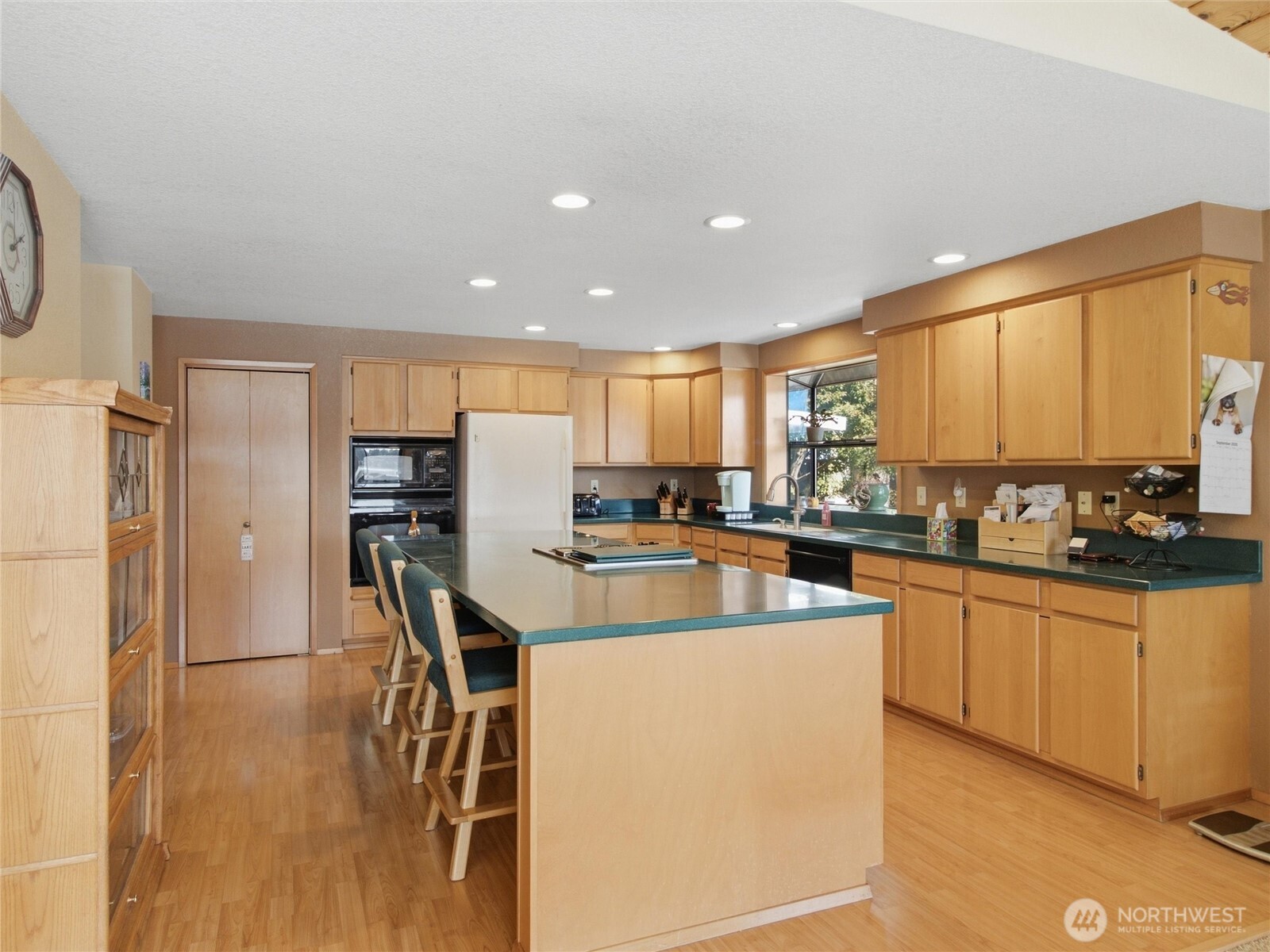 5727 Henslin Drive Property Photo 22