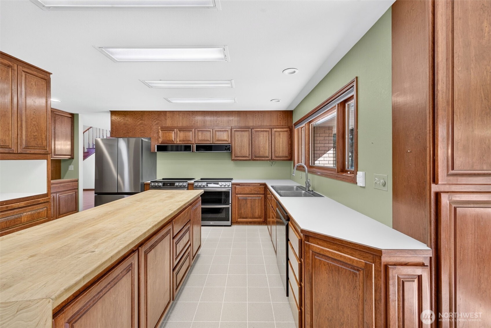 810 D Street Property Photo 16