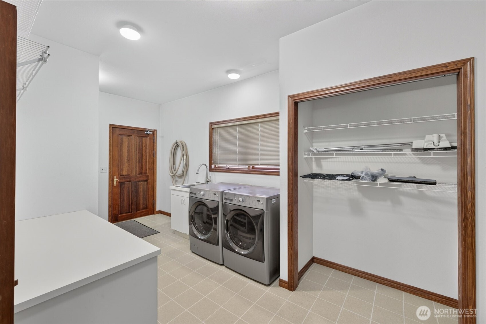 810 D Street Property Photo 21