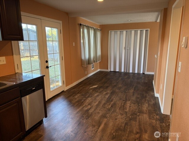 17106 6th Avenue Ct Property Photo 3