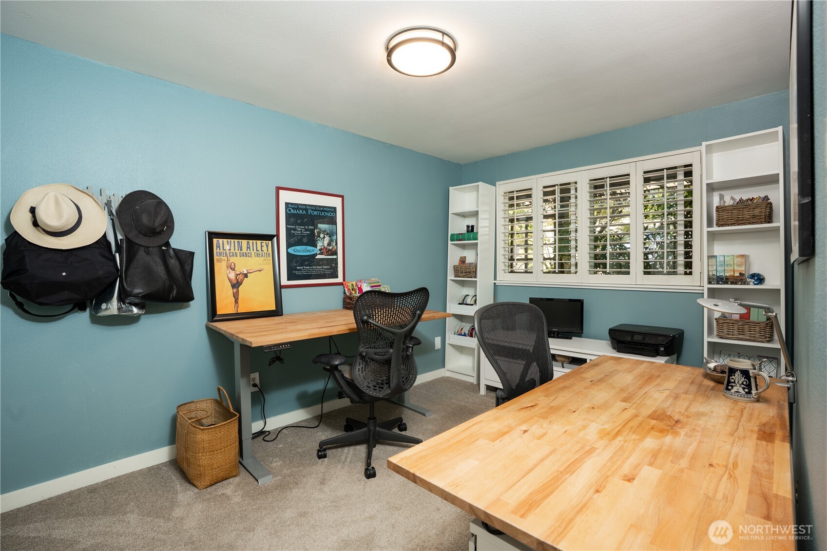 6205 Soundview Drive Property Photo 14