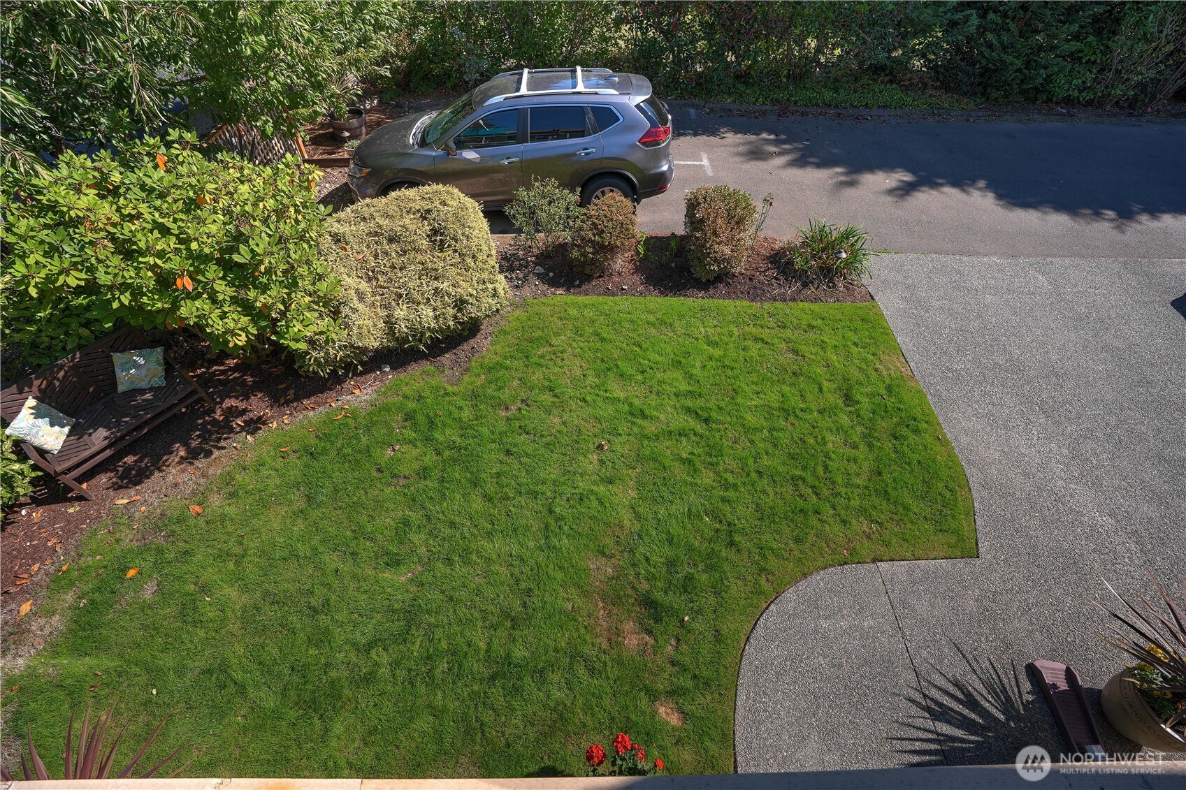 6205 Soundview Drive Property Photo 34