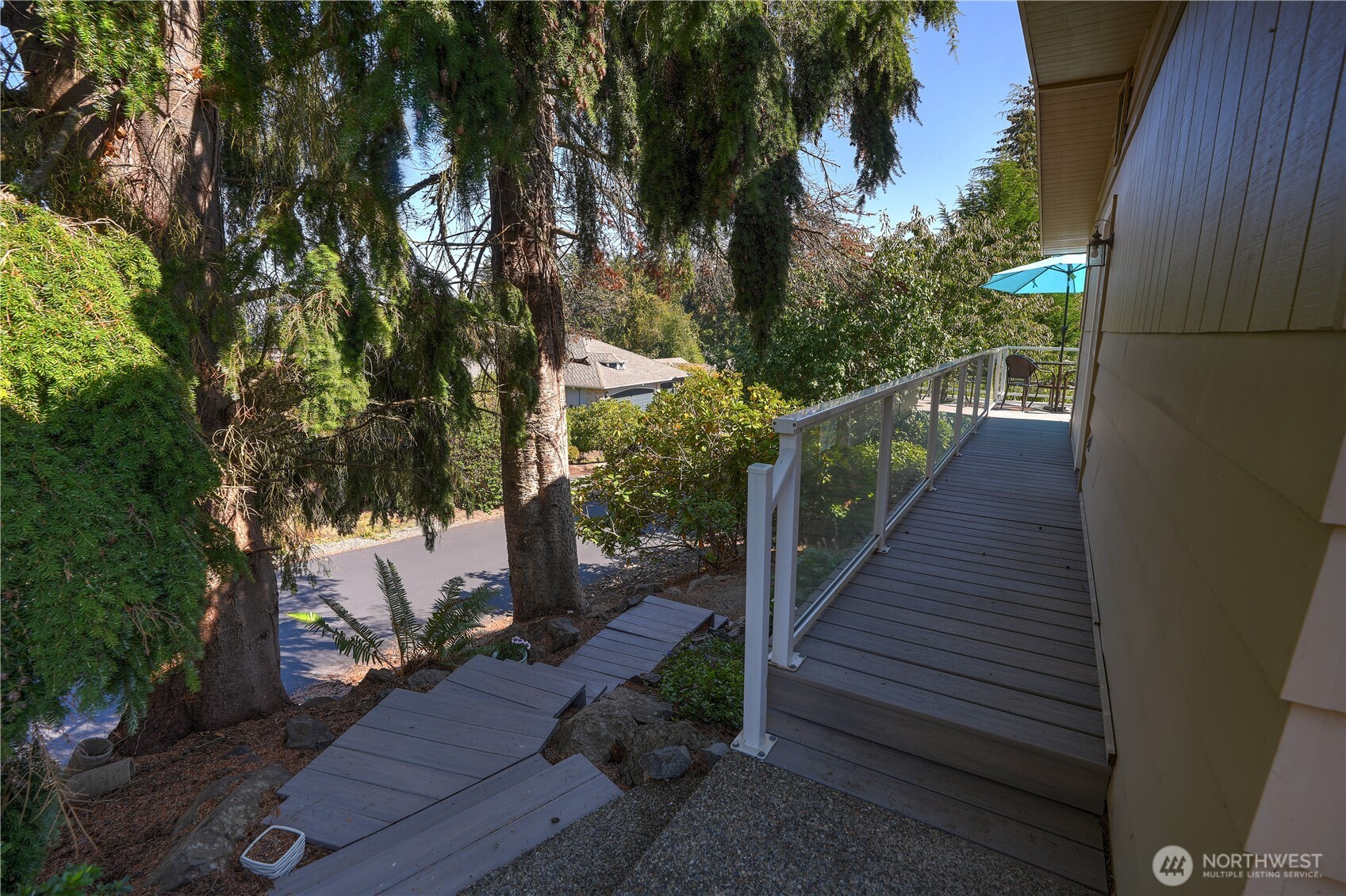 6205 Soundview Drive Property Photo 35