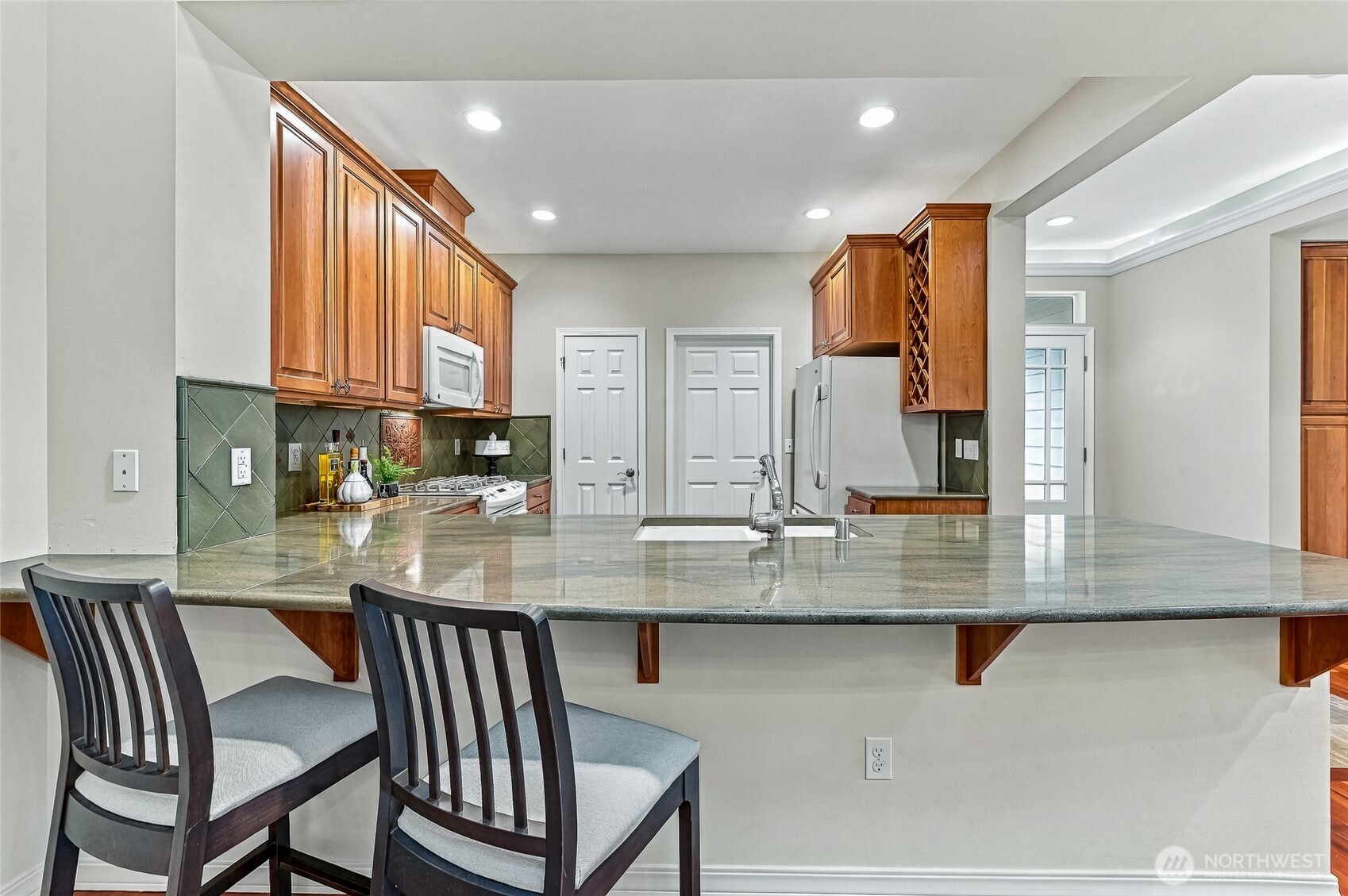 12114 Big Leaf Way Property Photo 11
