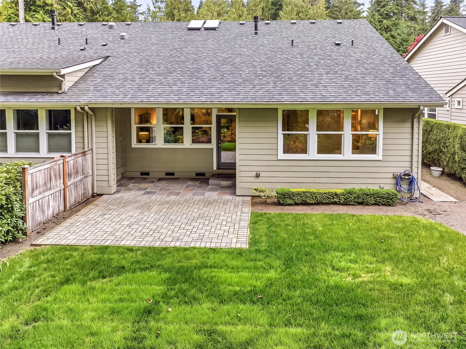 12114 Big Leaf Way Property Photo 26