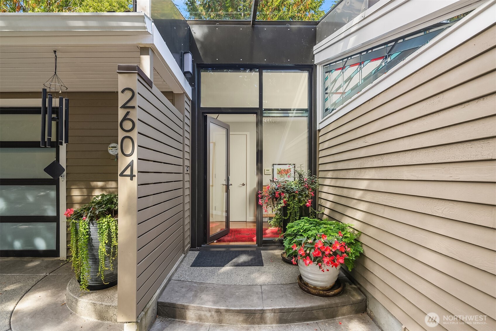 2604 W Lake Sammamish Parkway Property Photo 3