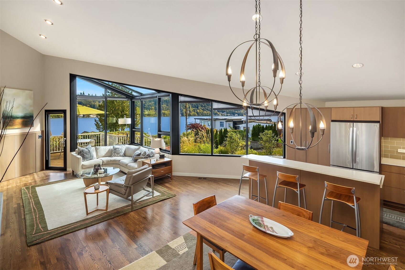 2604 W Lake Sammamish Parkway Property Photo 6