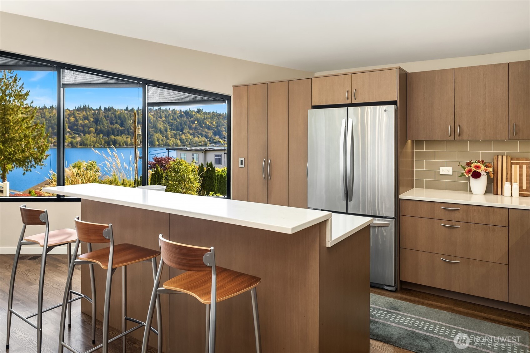 2604 W Lake Sammamish Parkway Property Photo 16