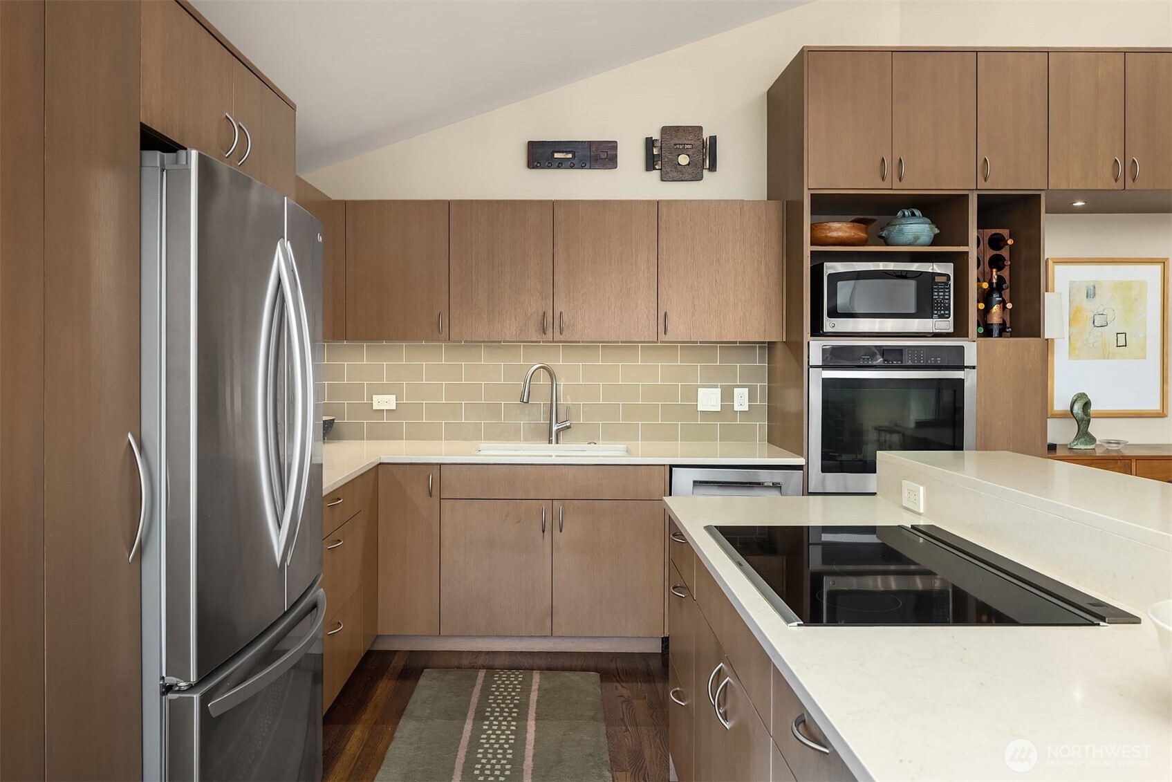 2604 W Lake Sammamish Parkway Property Photo 18