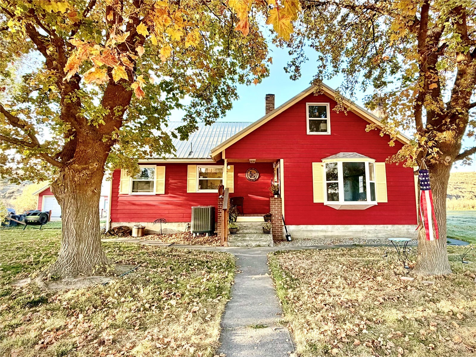 23139 Lowe Road Property Photo 1