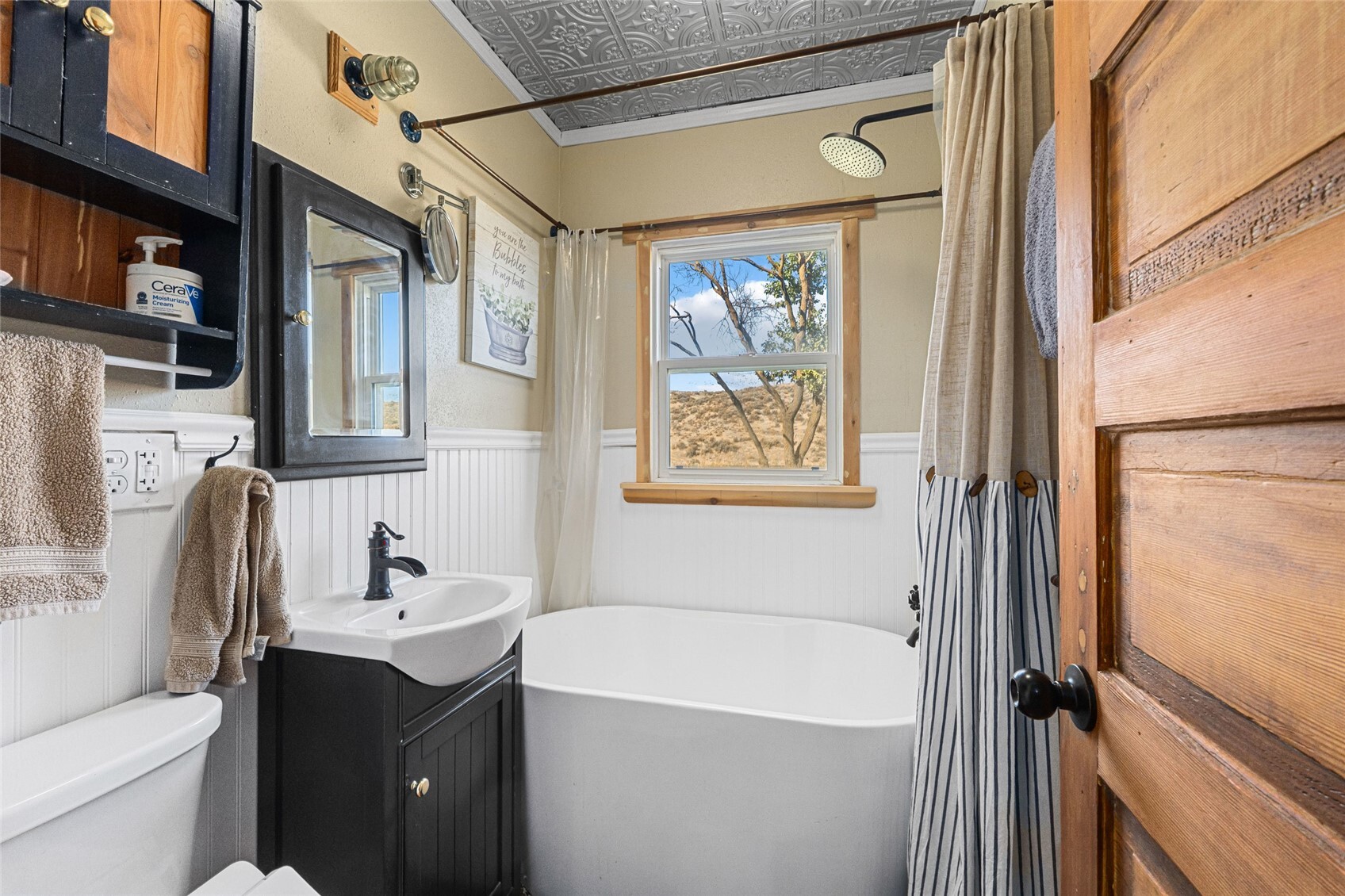 23139 Lowe Road Property Photo 11