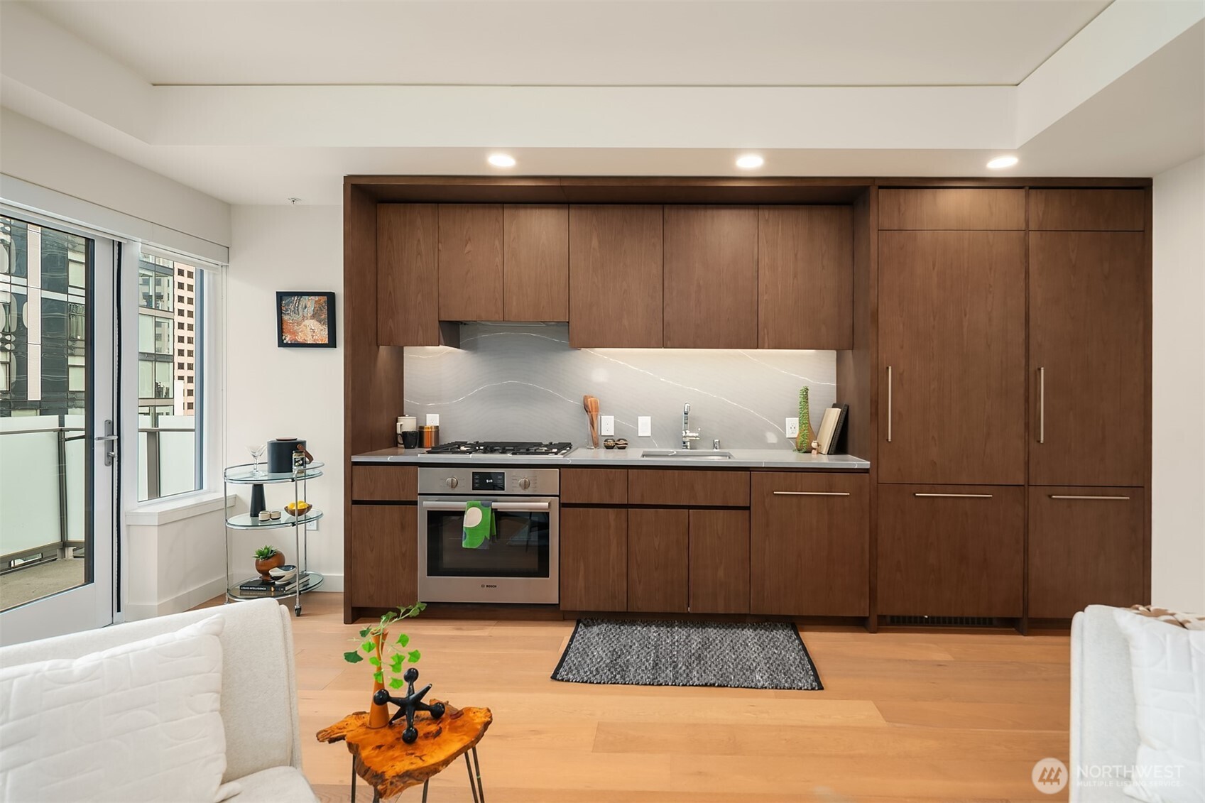 121 Stewart Street 1304 Property Photo 5