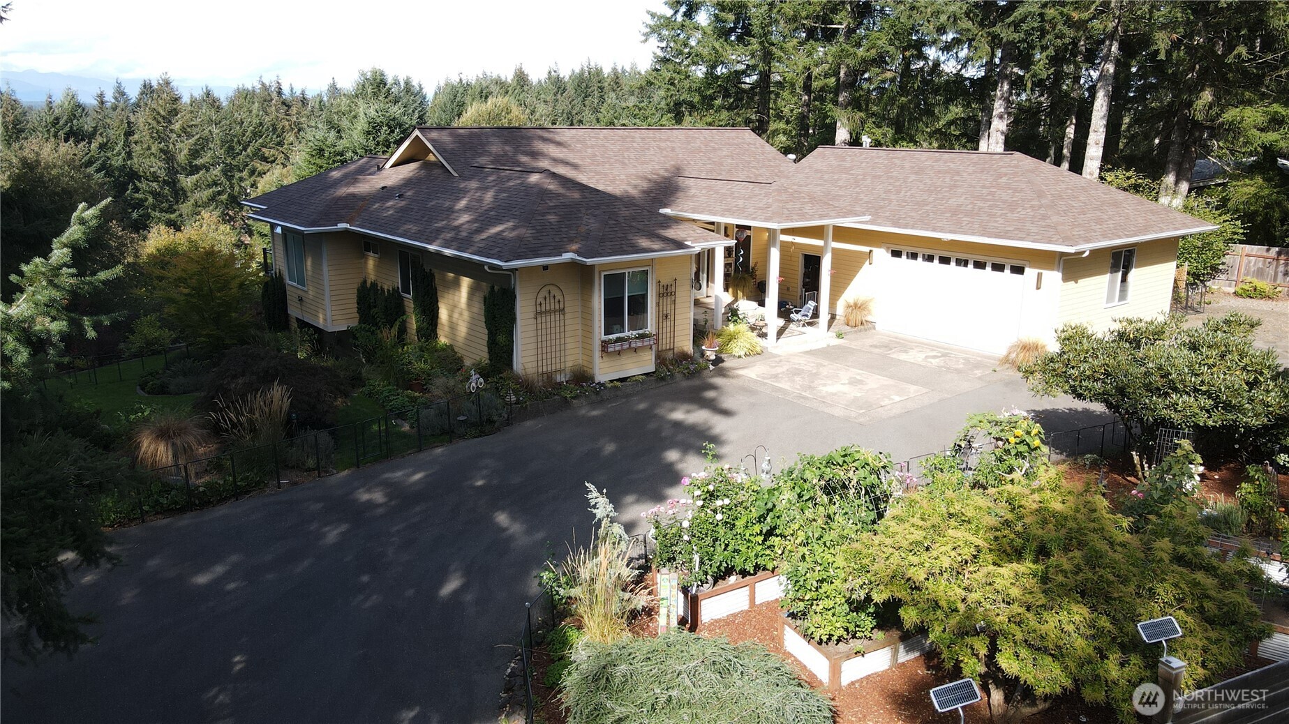 471 E Eagle Ridge Drive Property Photo 1