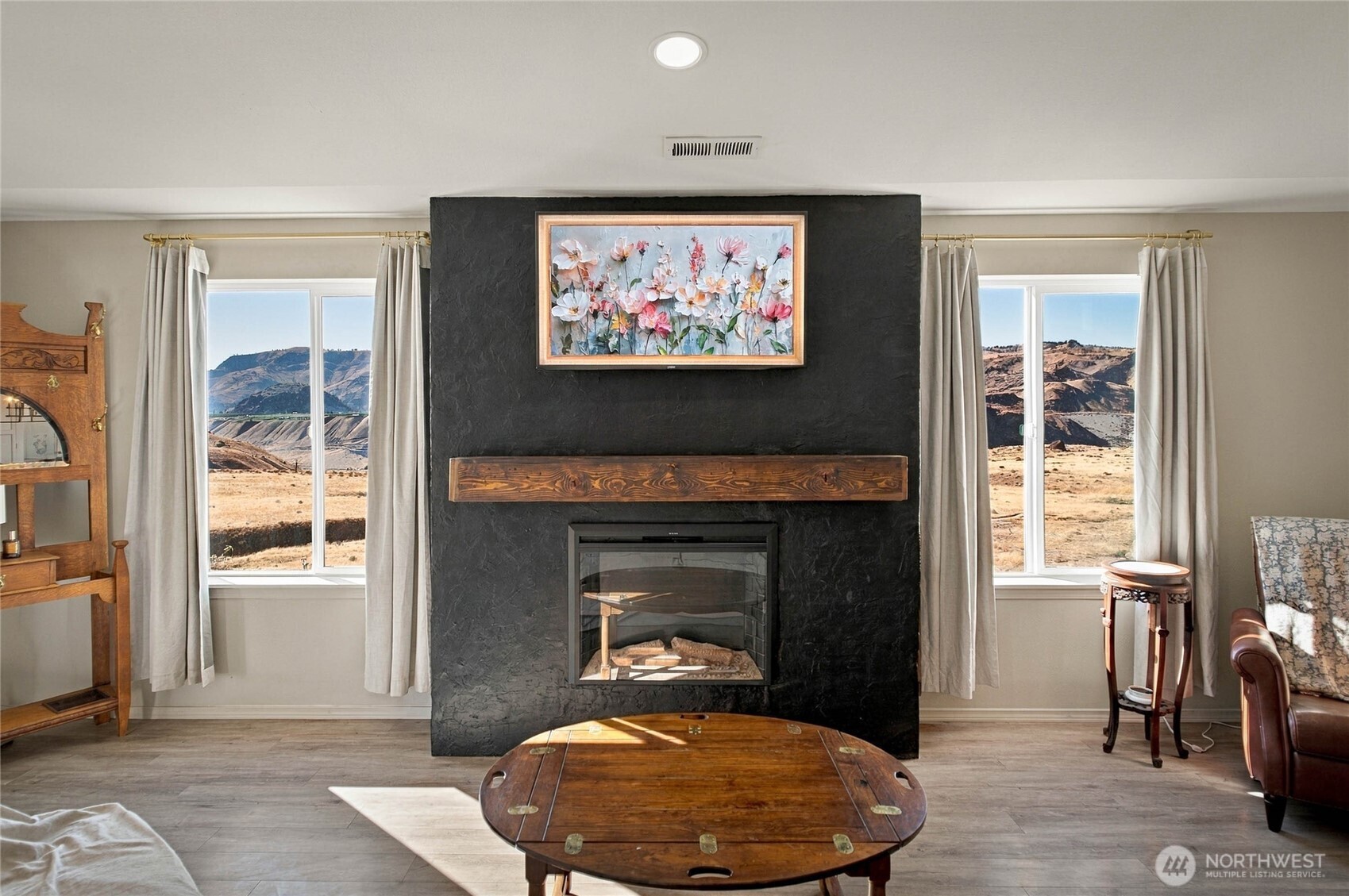 70 Hill Range Lane Property Photo 7