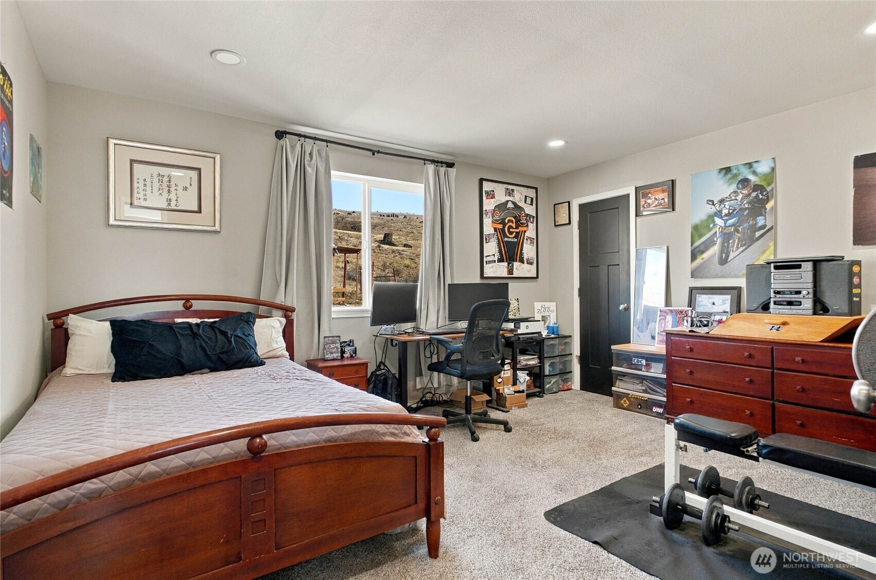 70 Hill Range Lane Property Photo 24