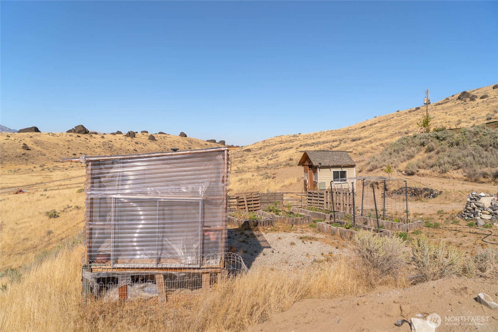 70 Hill Range Lane Property Photo 33