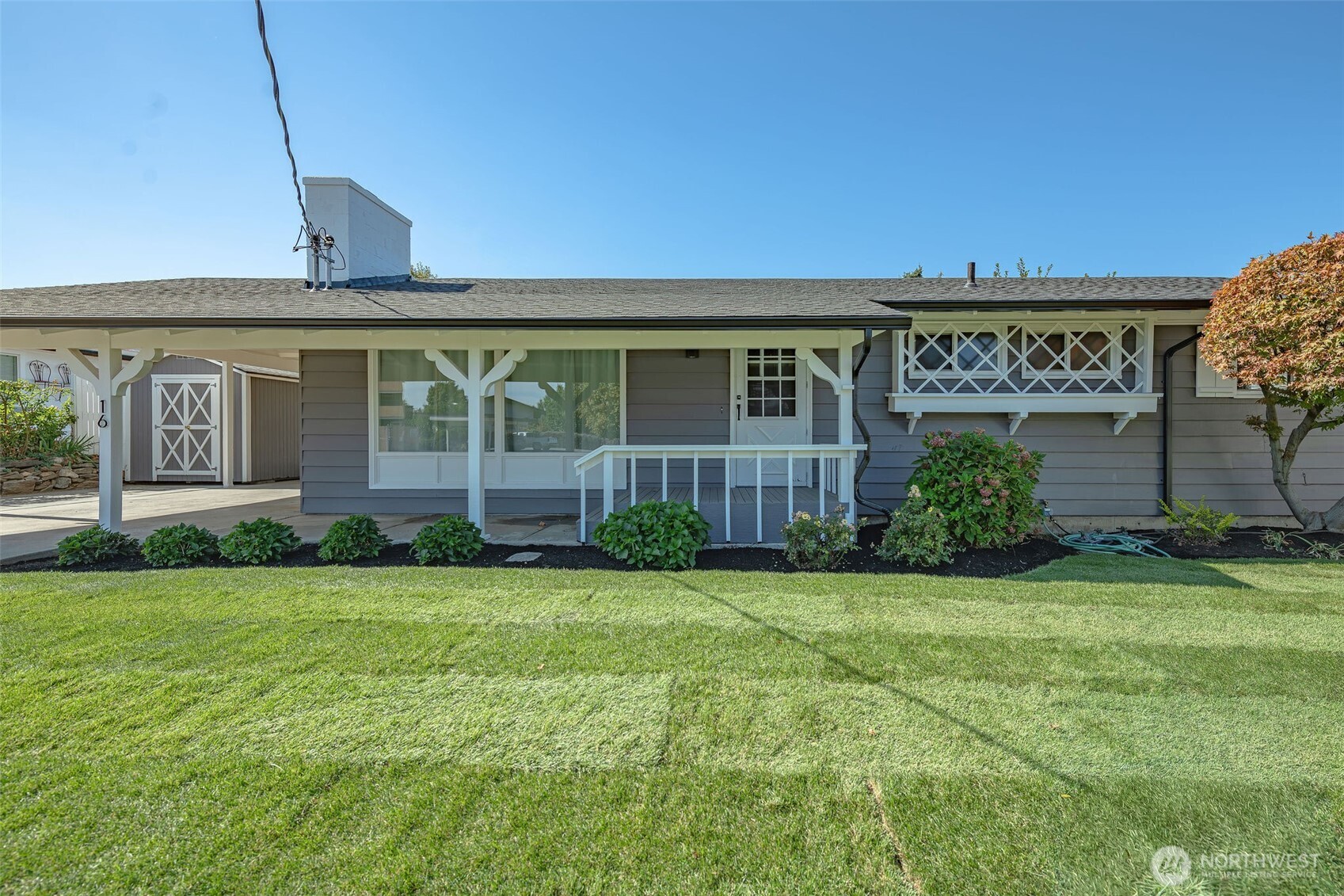 16 Schafer Street Property Photo 1