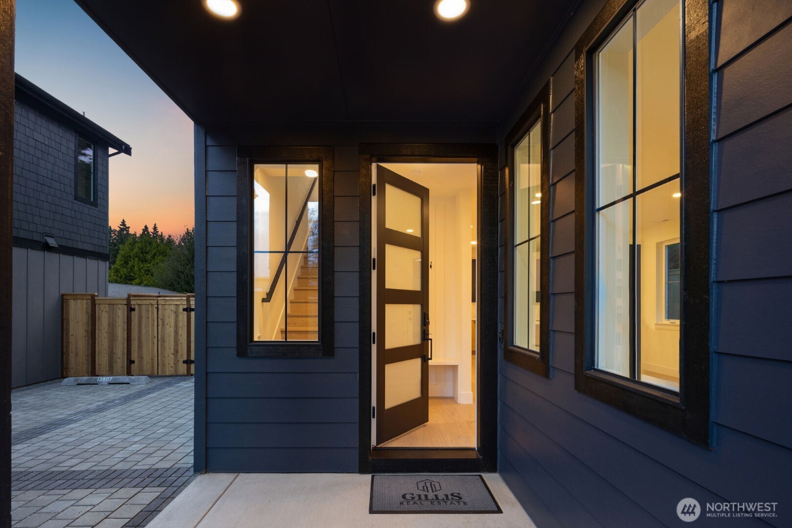13811 84th Lane Property Photo 6