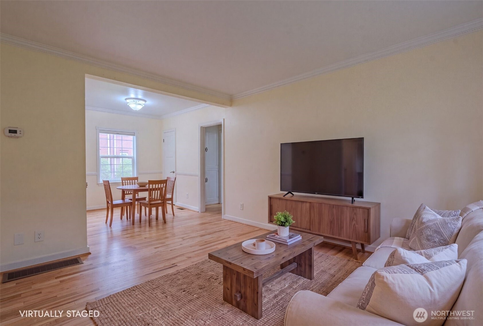 306 E 12th Street C Property Photo 10