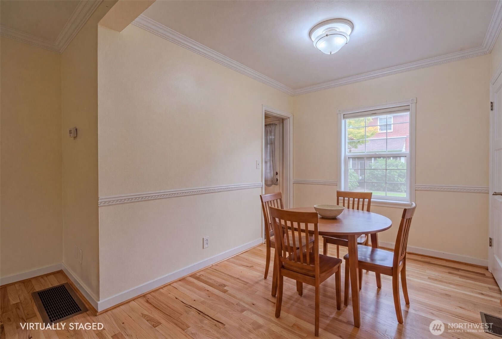 306 E 12th Street C Property Photo 12