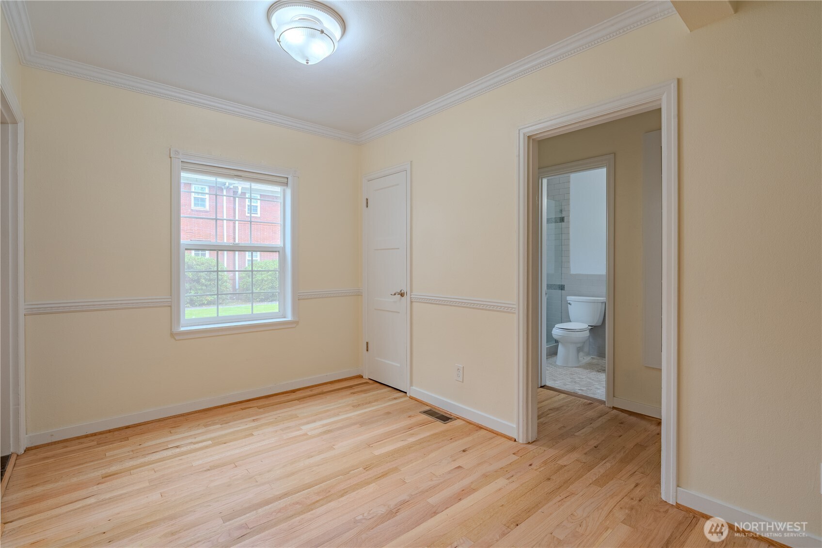 306 E 12th Street C Property Photo 17
