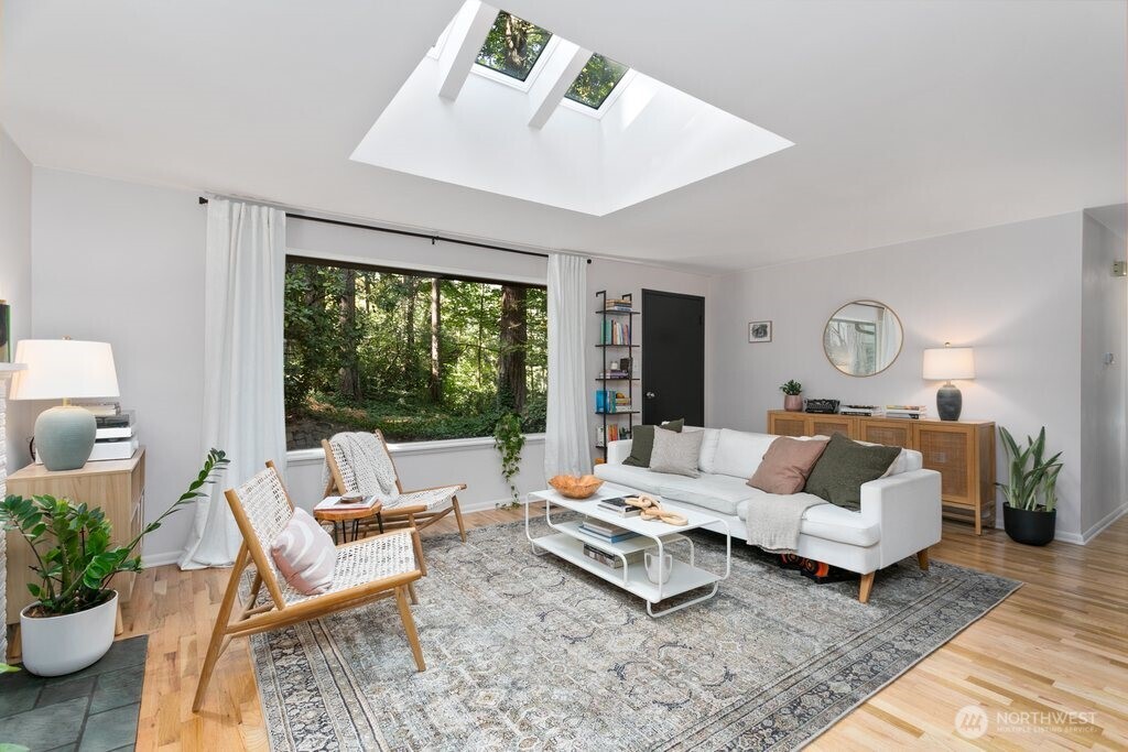 17210 30th Avenue Property Photo 2