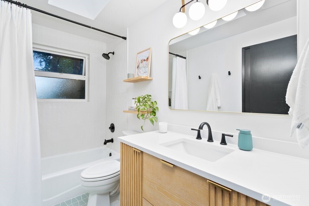 17210 30th Avenue Property Photo 13
