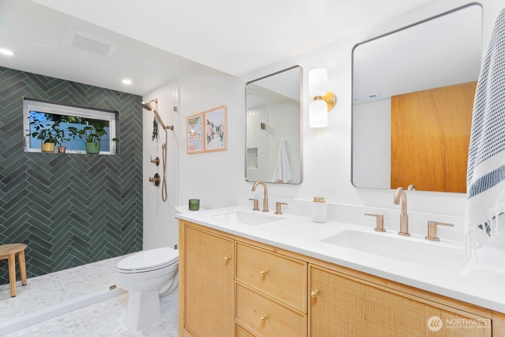 17210 30th Avenue Property Photo 17