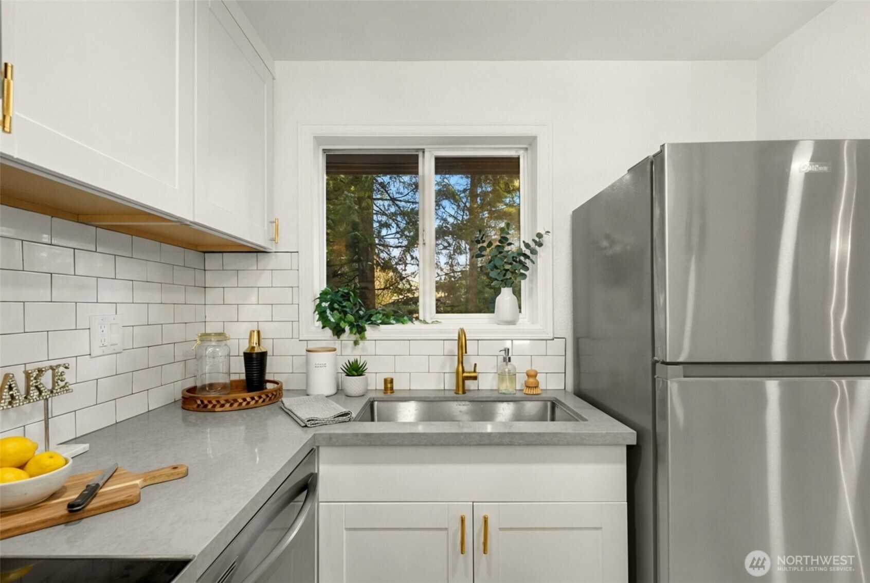 14527 Ne 40th Street G104 Property Photo 2